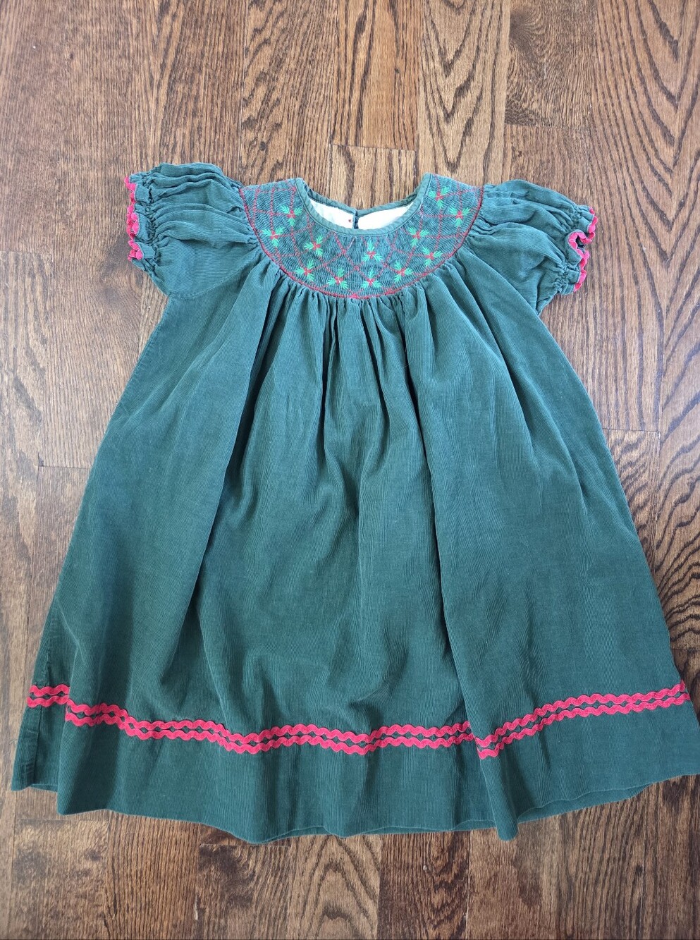 Lil Cactus Girls Green Corduroy Smocked Christmas Bishop Dress 4t